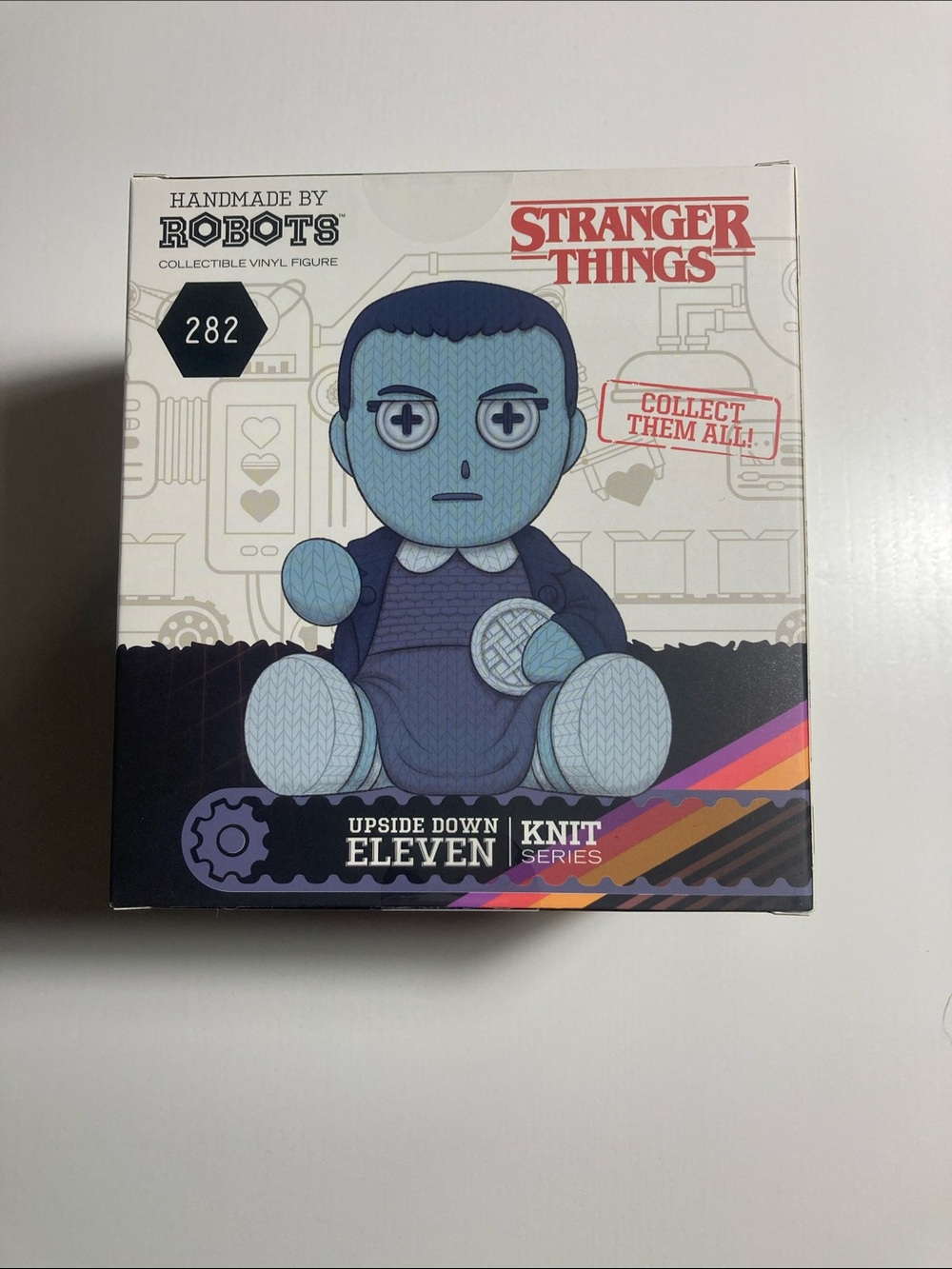 Stranger Things Upside Down Eleven Knit Series Vinyl Figure - #282 - Picture 5 of 6